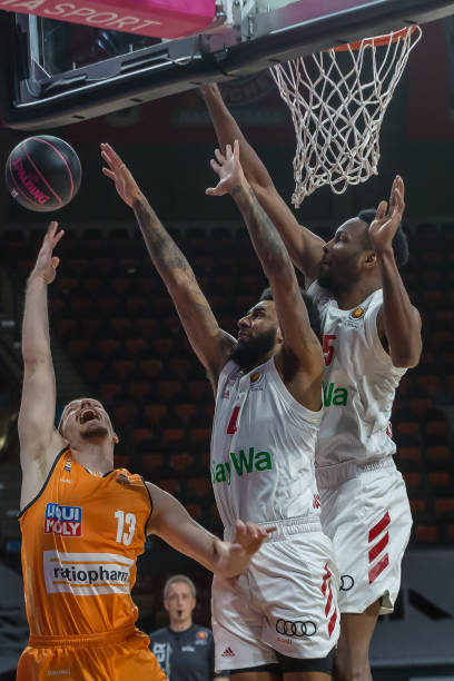 一步巩固自 一步巩固自