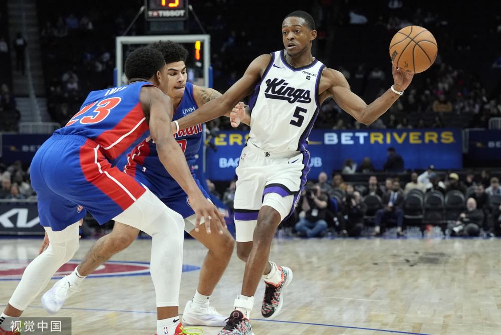 戴维斯复出12分，关键奇兵22分！独行侠120-101篮网轻取四连胜